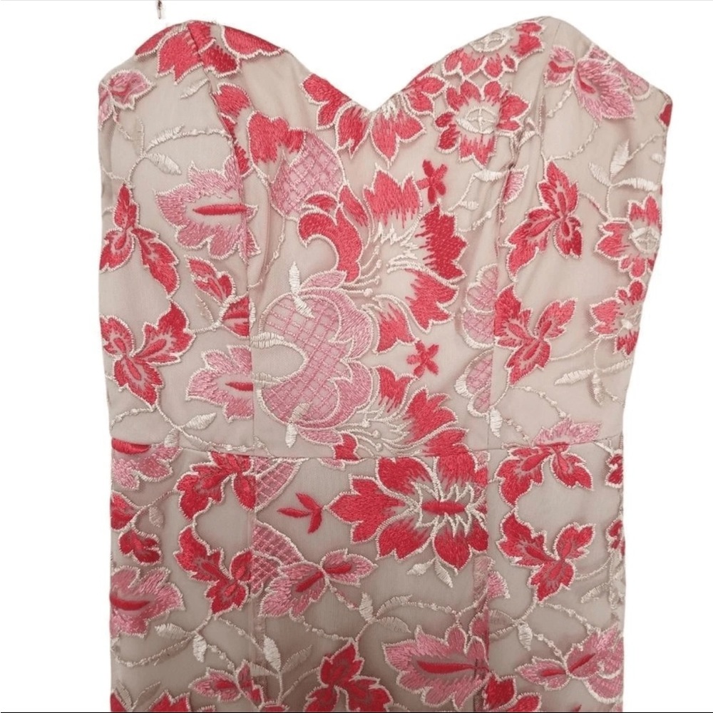 Floral Embroidered Lace Strapless Sweetheart Neck Bodycon